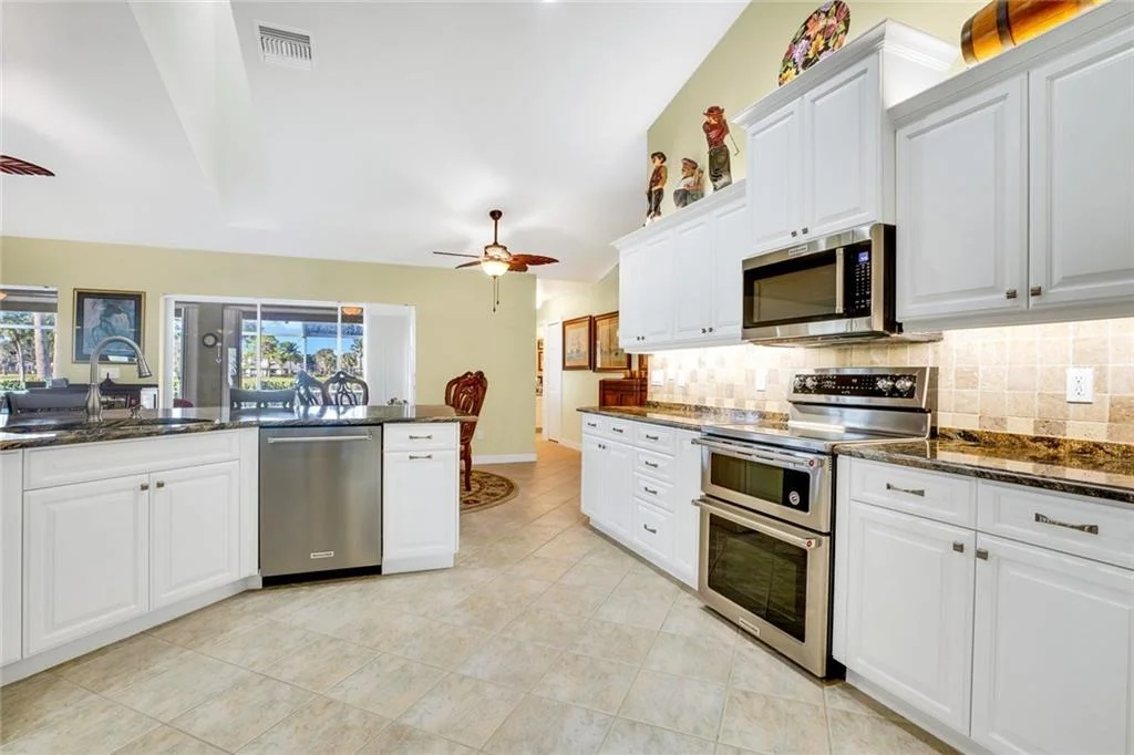 Photo of 4093 SE Fairway E