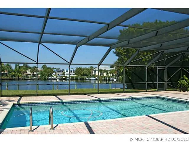 Photo of 884 NW Spruce Ridge Drive