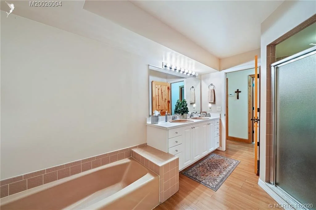 Photo of 254 SE Wells Drive