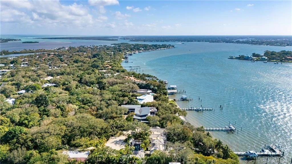 Photo of 109 S River Road