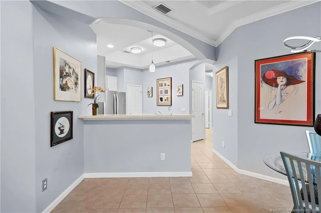 Photo of 600 NW Red Pine Way