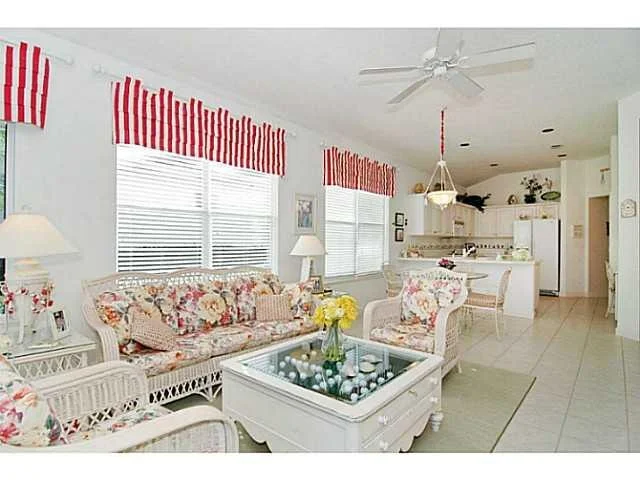 Photo of 4163 SE Henley Lane