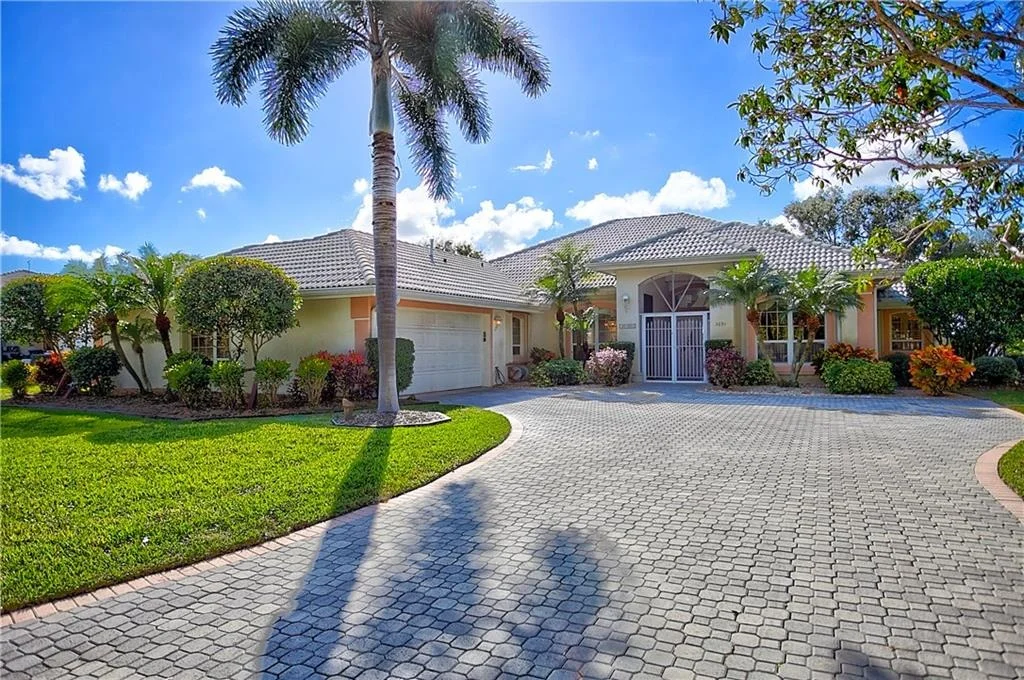 Photo of 3694 SE Malibu Lane