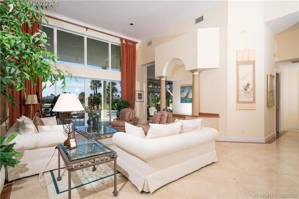 Photo of 6979 SE Harbor Circle