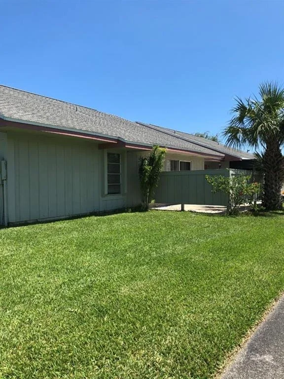 Photo of 4108 NW Cinnamon Tree Circle