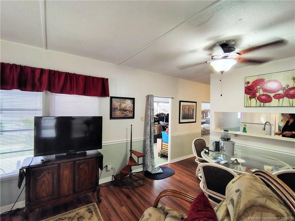 Photo of 2465 SE Penny Lane