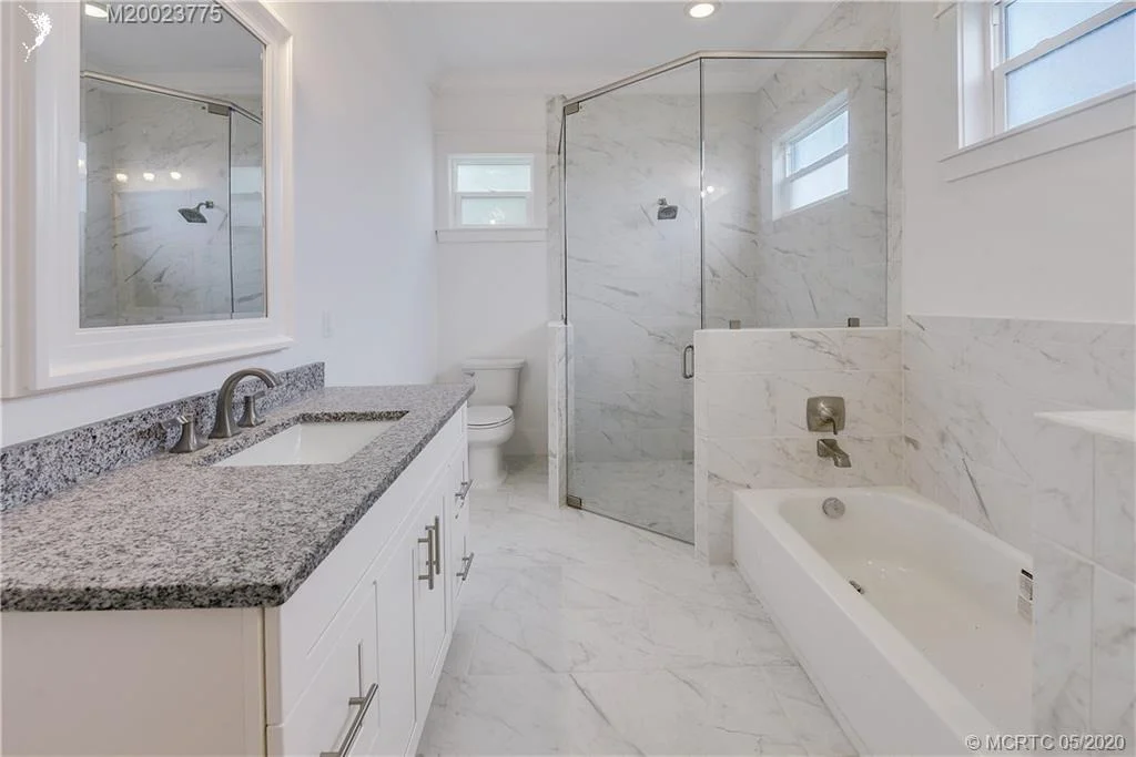 Photo of 441 SE Dolphin Drive