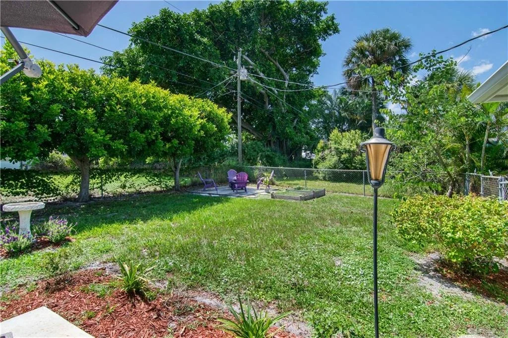 Photo of 715 SE Alamanda Way