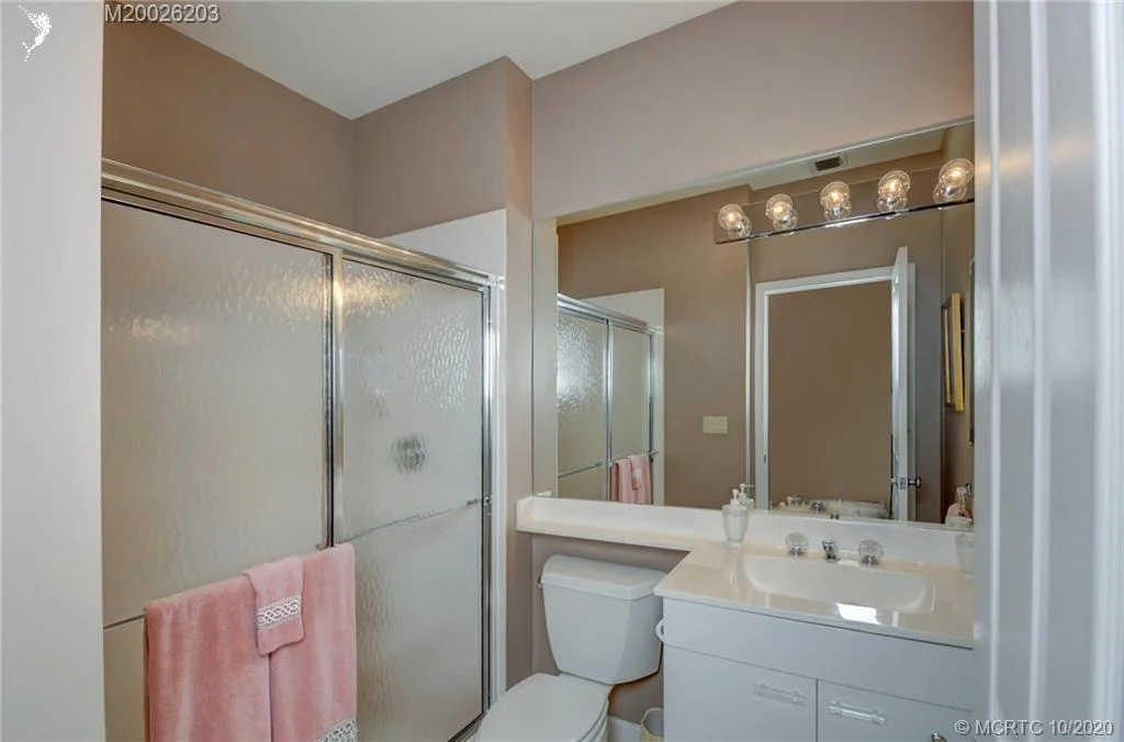 Photo of 3400 SE Cambridge Drive