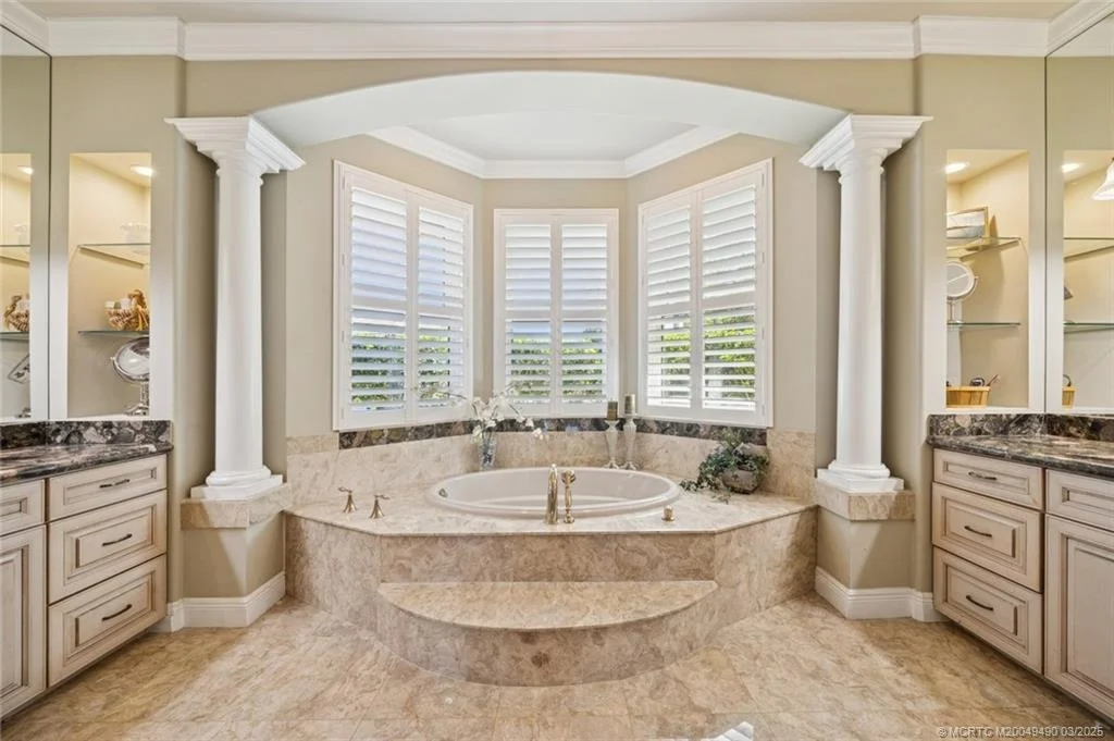Photo of 2492 NW Everglades Boulevard