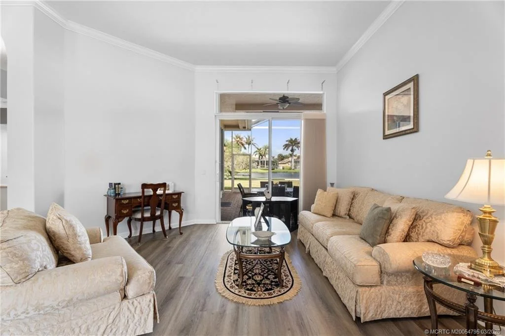 Photo of 758 SW Blue Stem Way