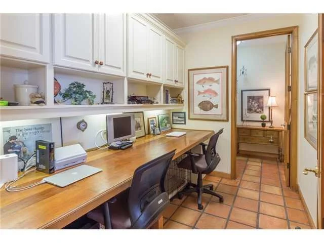 Photo of 22 CASTLE HILL Way
