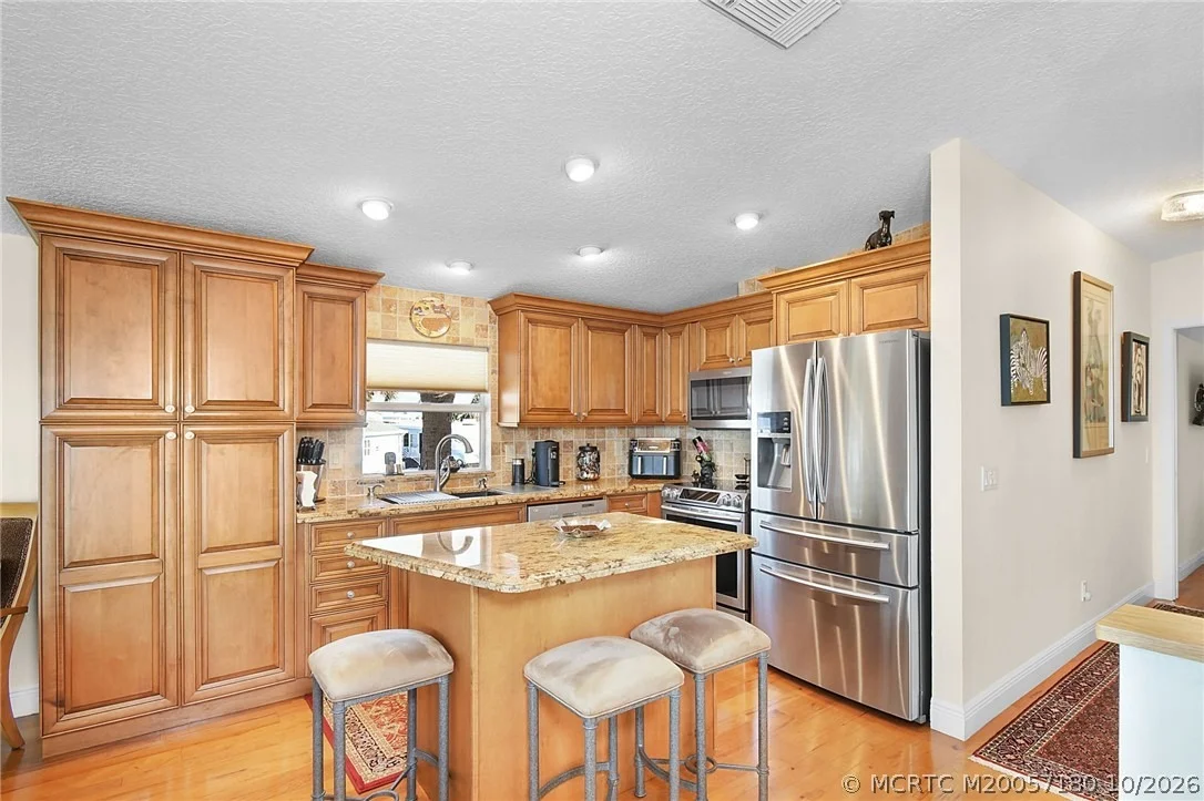 Photo of 4 Nettles Boulevard