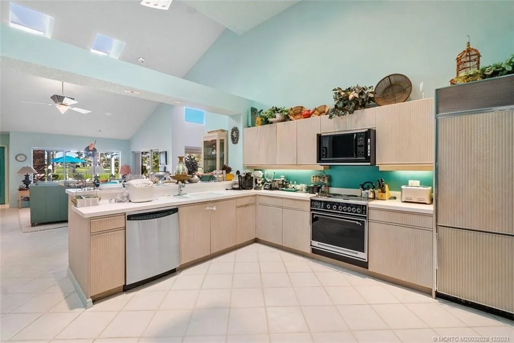 Photo of 6947 SE Harbor Circle