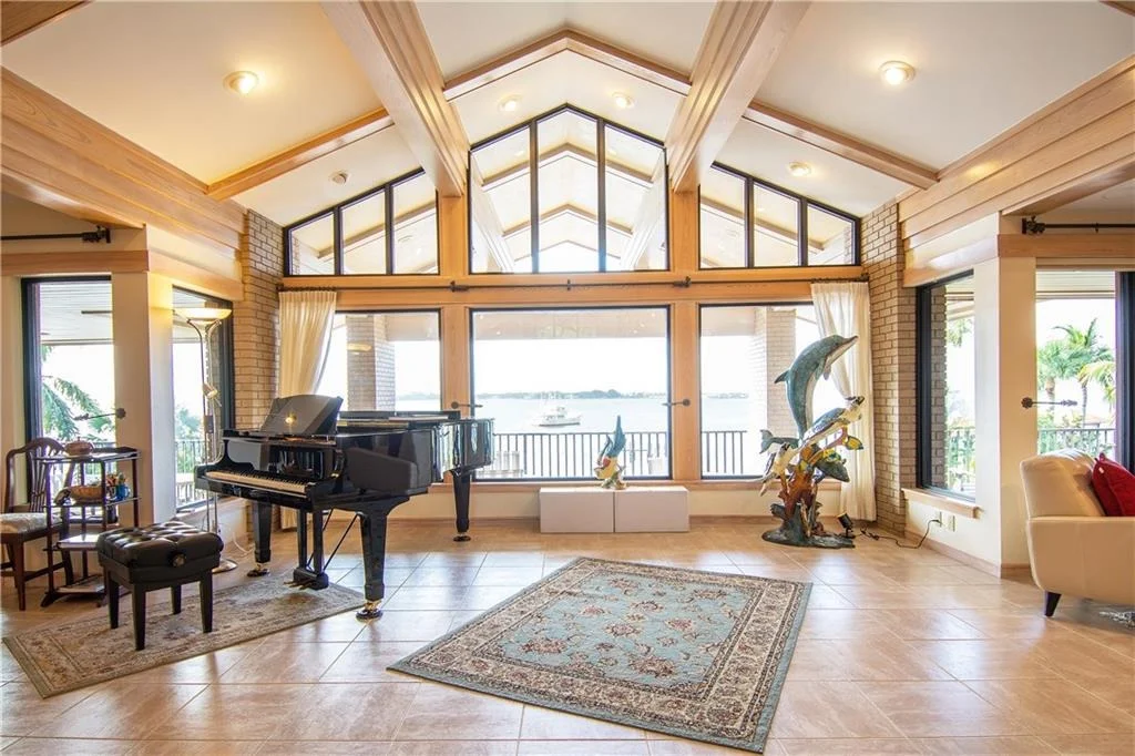 Photo of 14 Castle Hill Way