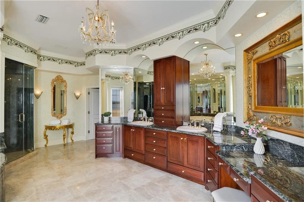 Photo of 49 W High Point Road
