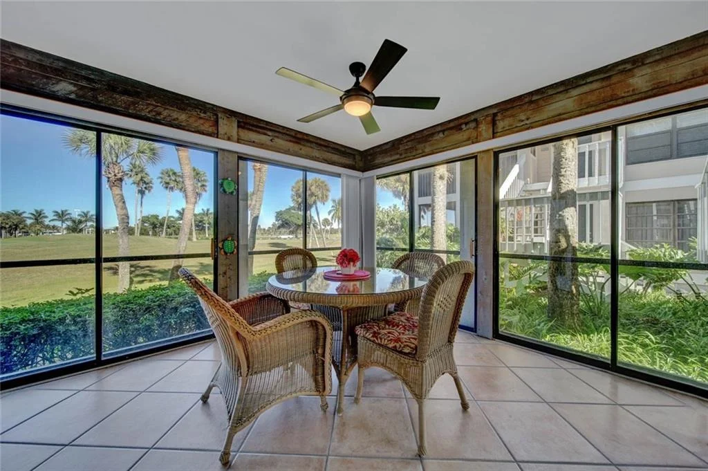 Photo of 333 NE Golfview Circle