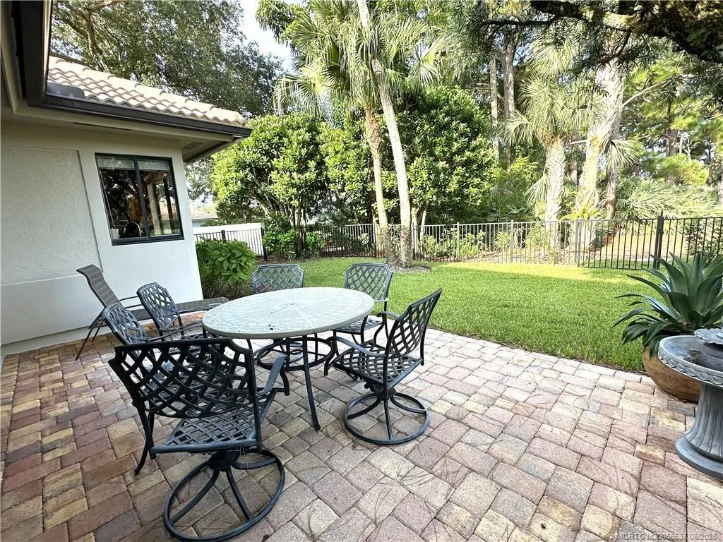 Photo of 3378 SE Cambridge Drive
