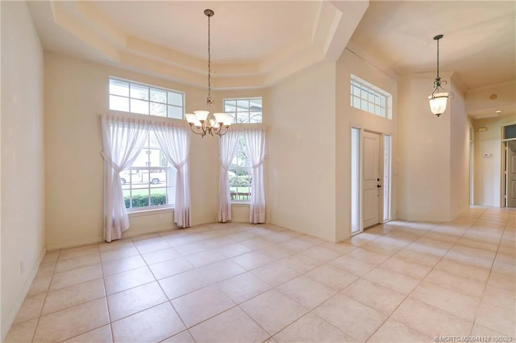 Photo of 9 Oakwood Drive