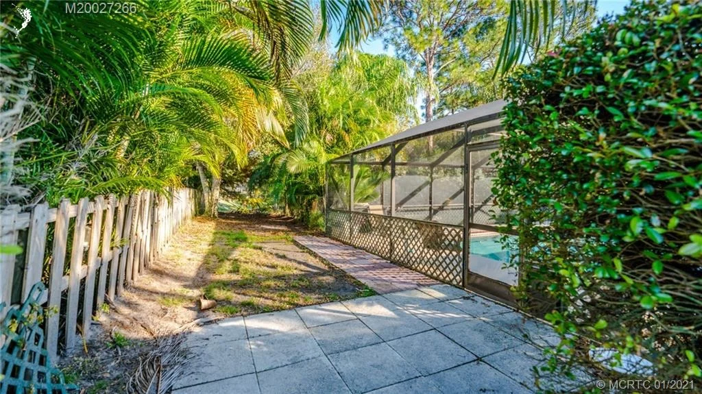 Photo of 7910 SE River Lane
