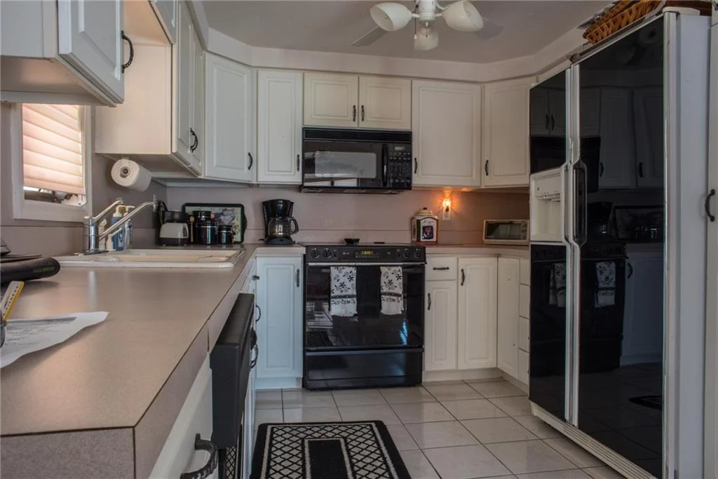 Photo of 547 SW Halpatiokee Street SW