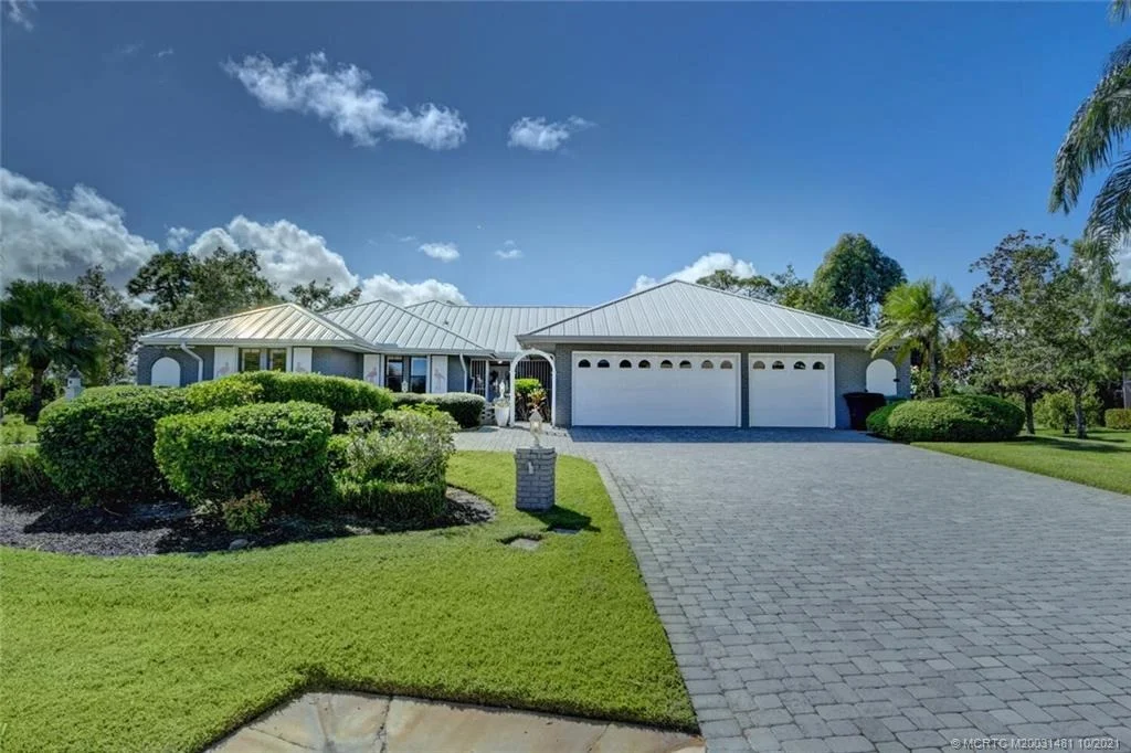 Photo of 2985 Conifer Drive