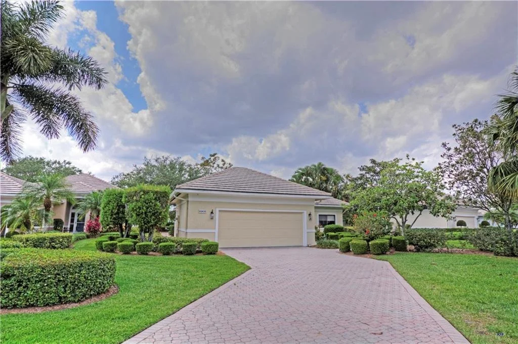 Photo of 6908 SE Pacific Drive