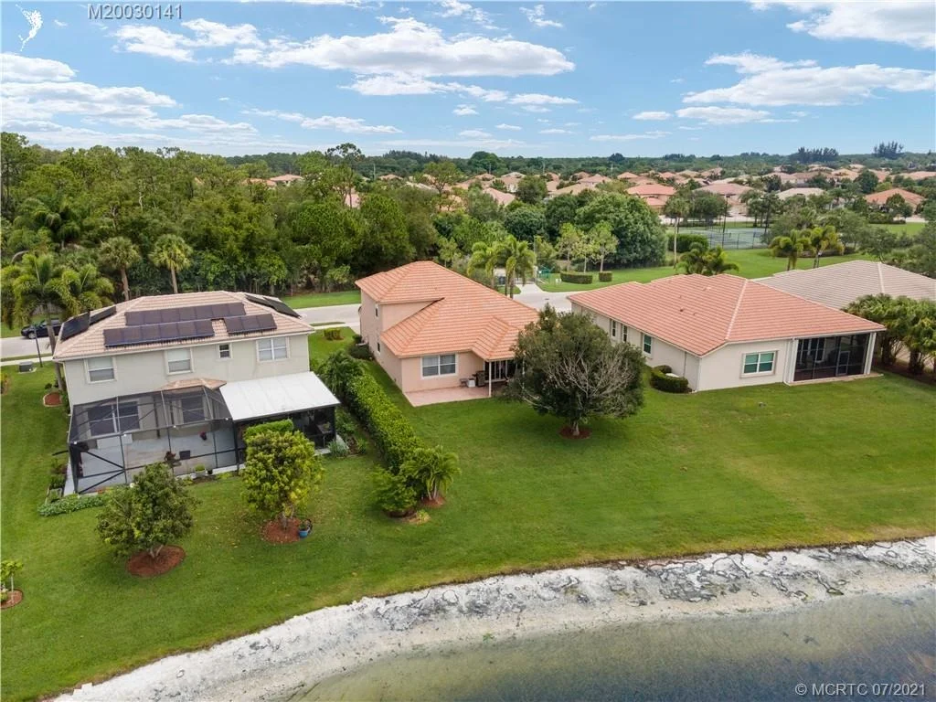 Photo of 1385 SE Legacy Cove Circle