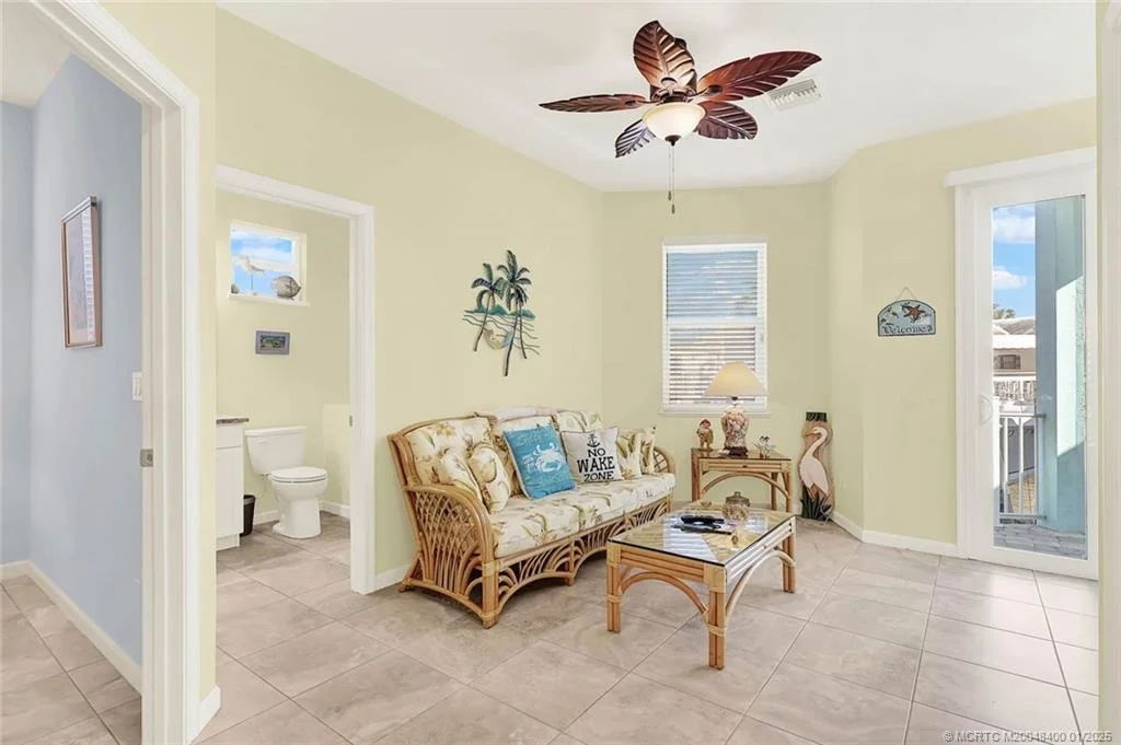 Photo of 20 Nettles Boulevard