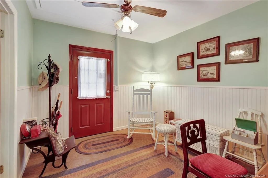 Photo of 824 SE Madison Avenue