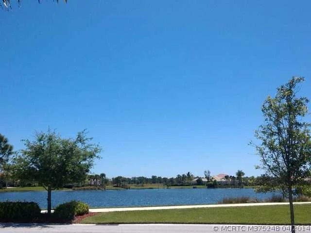 Photo of 593 SE Tres Belle Circle