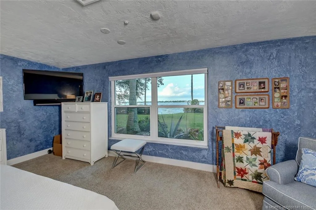 Photo of 21 SE Harbor Point Drive