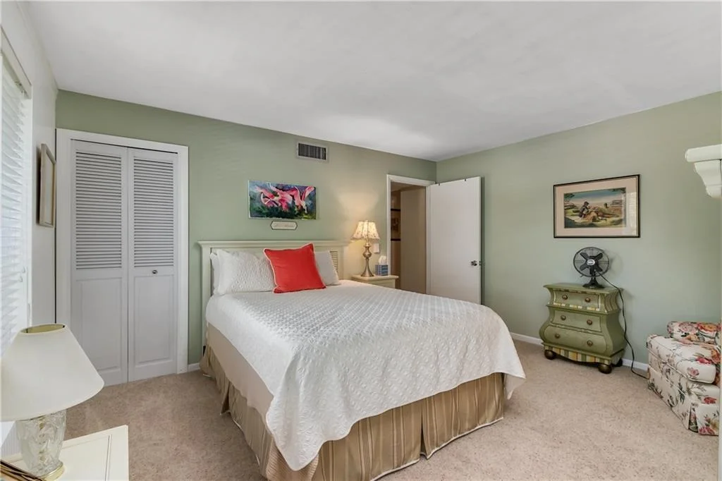 Photo of 1516 SE Lark Boulevard