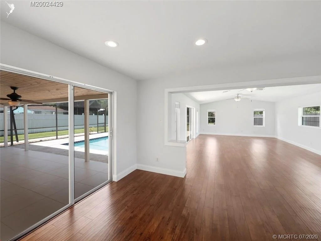 Photo of 1544 NW Spruce Ridge Drive