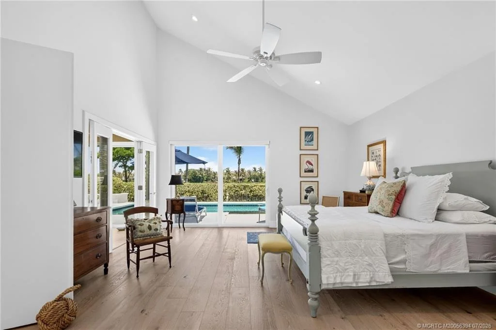 Photo of 6943 SE Harbor Circle