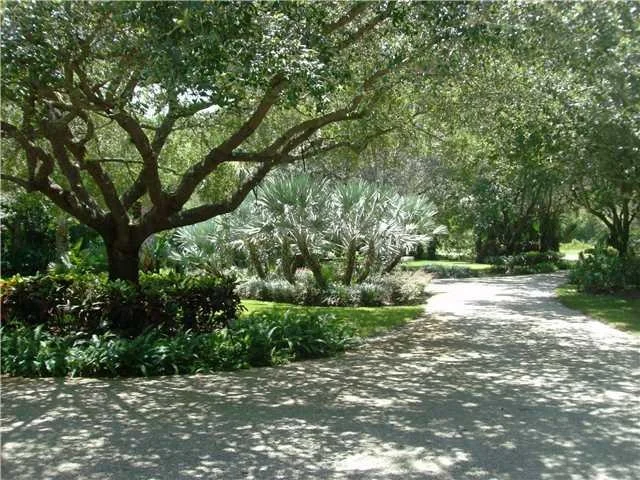 Photo of 2155 SW Locks Road