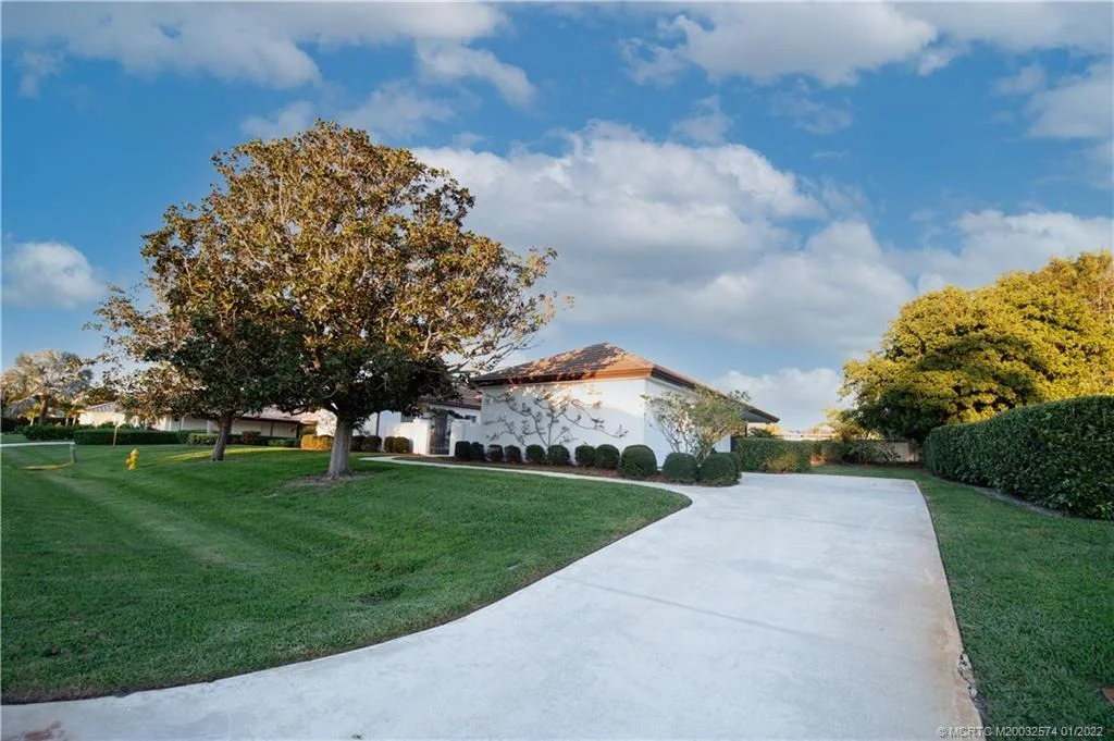 Photo of 4104 SE FAIRWAY E