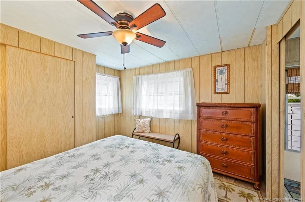 Photo of 608 Garden View Way NE