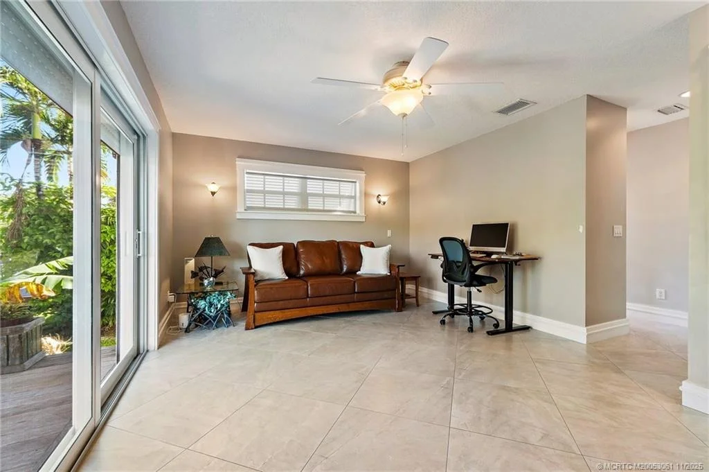 Photo of 655 SW Salerno Road