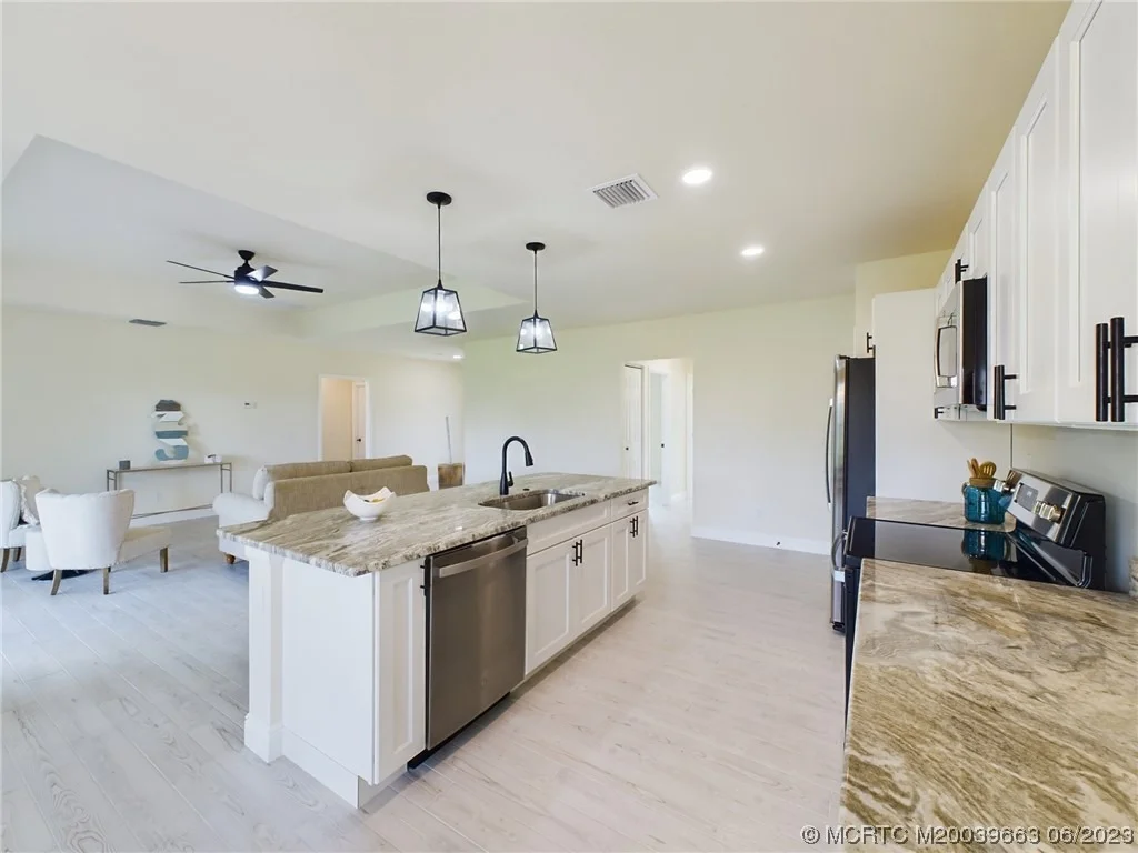 Photo of 9181 100th Avenue