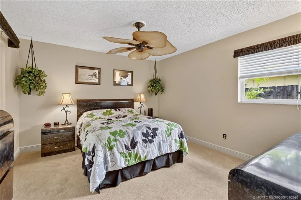 Photo of 330 SW Winnachee Drive
