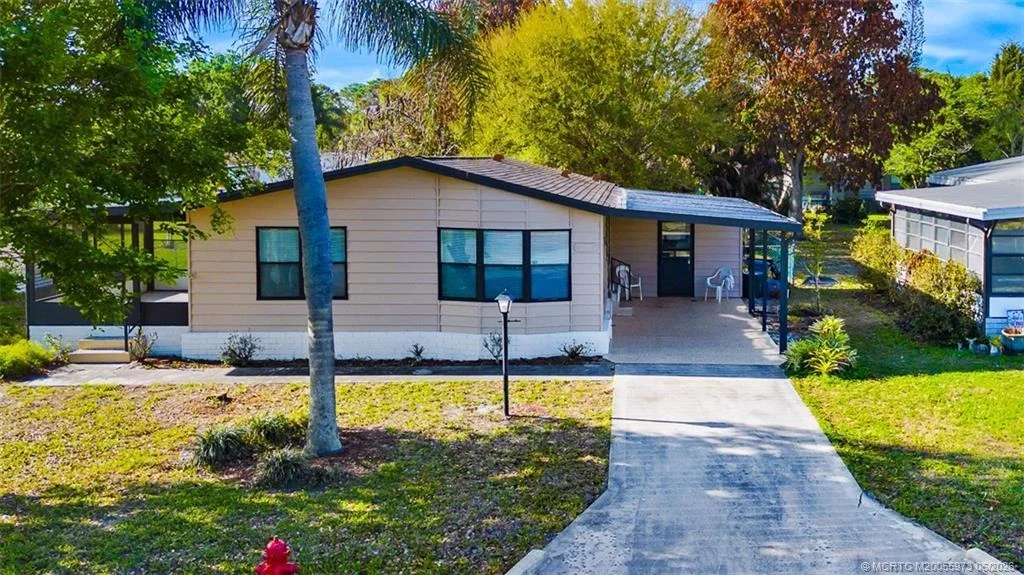 Photo of 2828 SW Toronado Trail