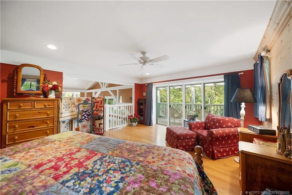Photo of 12 Oak Hill Way