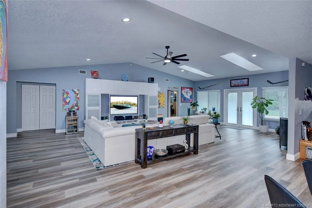 Photo of 2914 NE Rosetree Drive