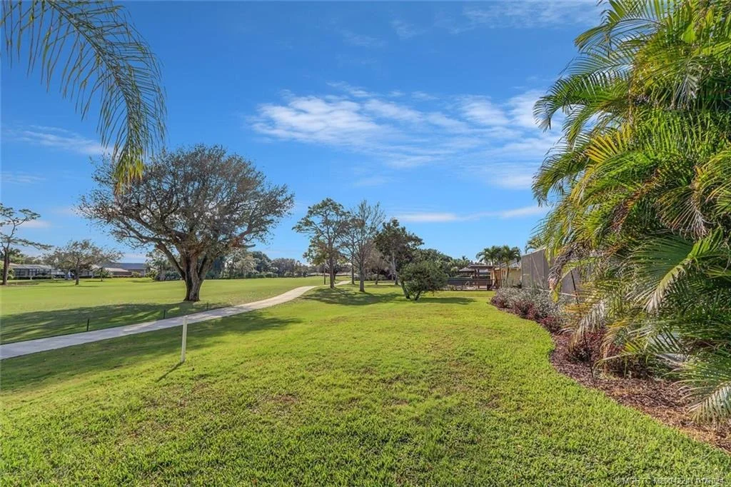 Photo of 3611 SE Fairway W