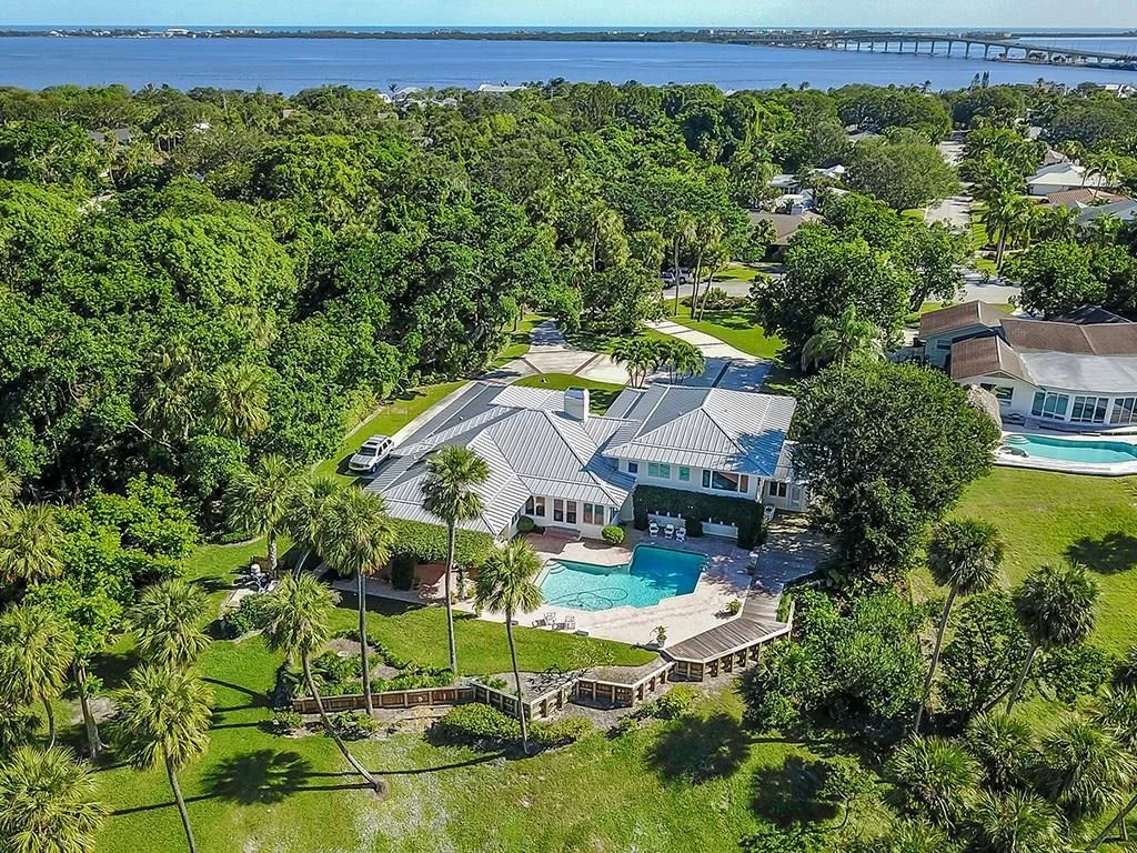 Photo of 39 N River Road