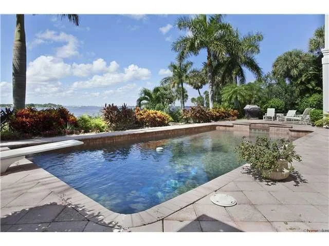 Photo of 35 N River Road