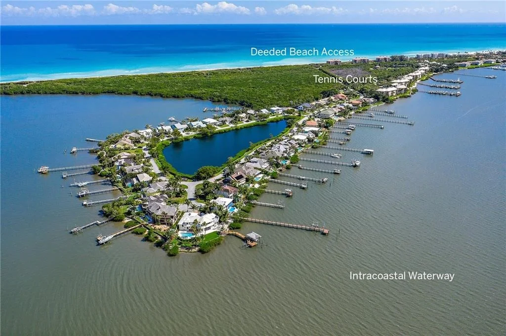 Photo of 4230 NE Joes Point Road