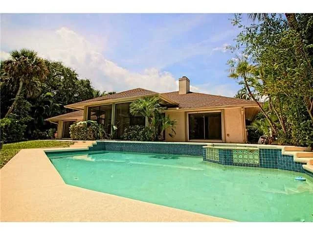 Photo of 176 S River Road