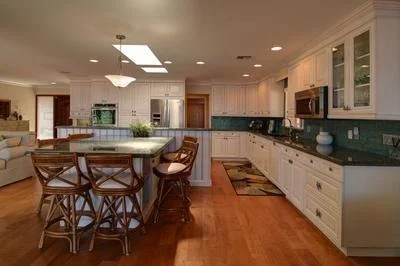 Photo of 931 SE Riverside Drive